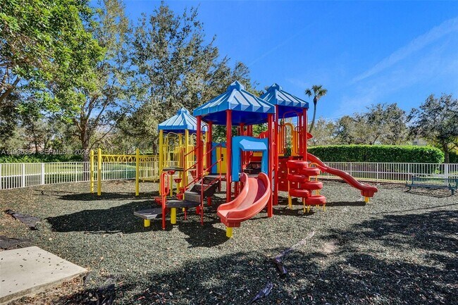 Building Photo - 4301 SW 131st Ln