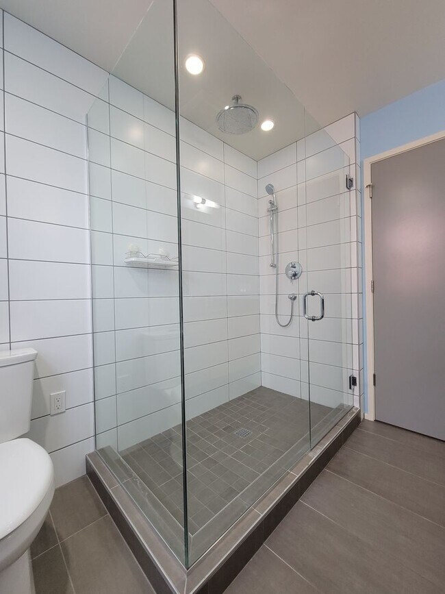 Building Photo - Stylish Detached Home in East Capitol Hill...