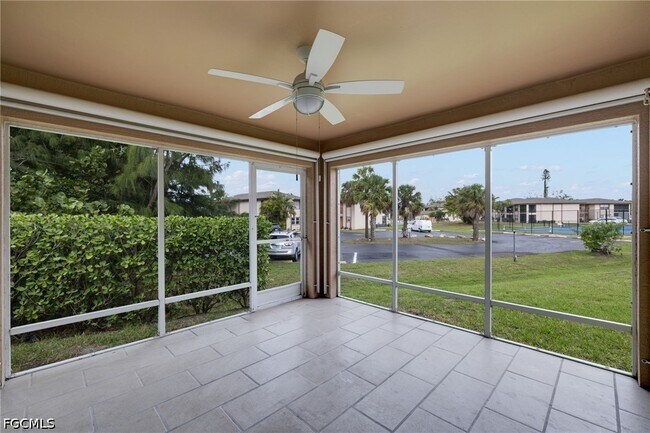 Building Photo - 16840 Sanibel Sunset Ct