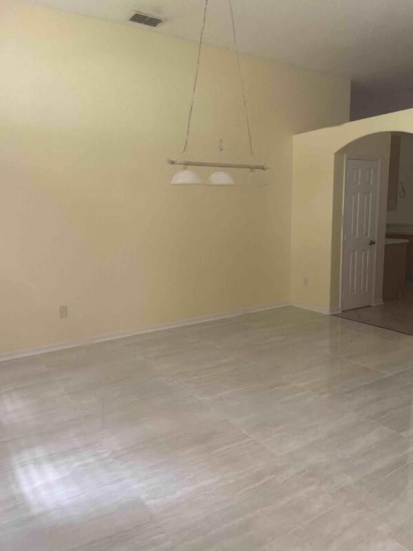 Building Photo - 7830 St Andrews Cir