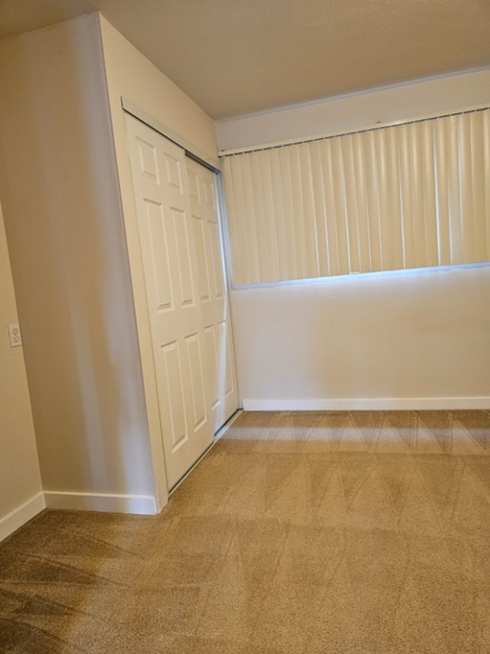 Building Photo - 224 Bellevue Ave E