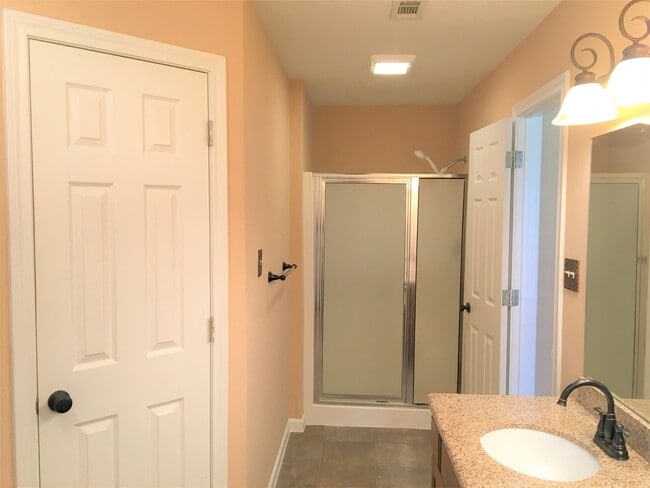 Building Photo - 12944 Orion Ct E