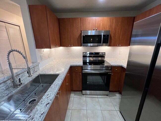 New Kitchen - 6360 NW 114th Ave