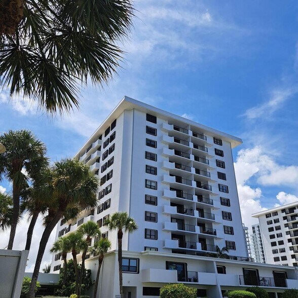 Building Photo - 1200 Marine Way W