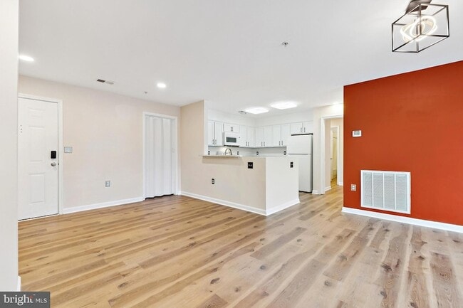 Building Photo - 11328 Westbrook Mill Ln