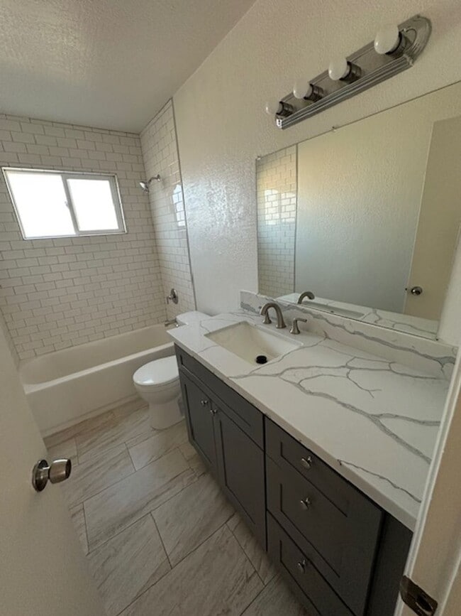 Building Photo - z775BeniciaDr