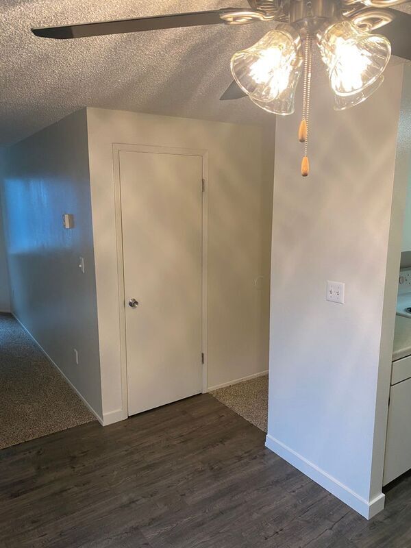 Building Photo - 479 Senate St NW