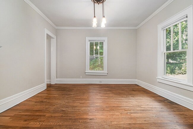 Building Photo - 2 bdrm, 2 bath home in Grant Park