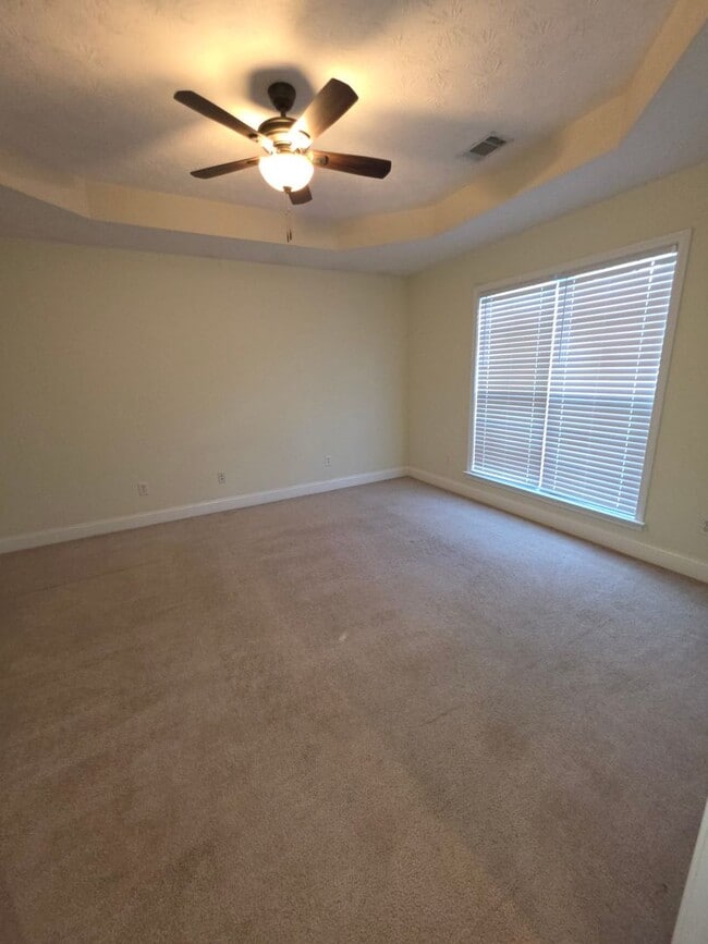 Building Photo - 22 Shadowridge Ln