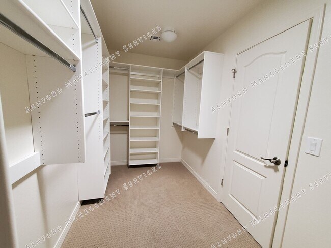 Building Photo - RANCHO CABRILLO 5 BEDROOM HOME FOR RENT