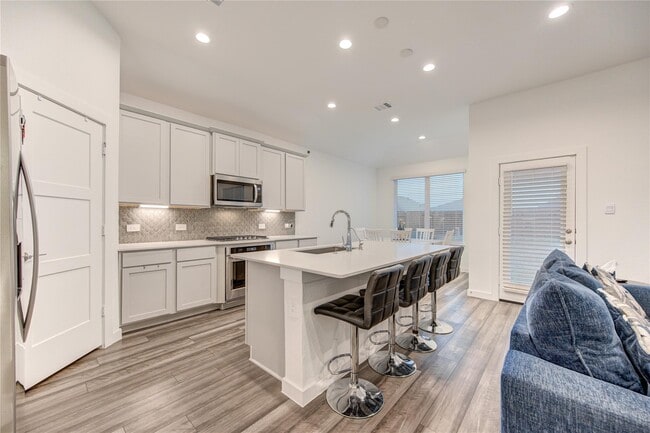Building Photo - 22515 Modica Rift Ln