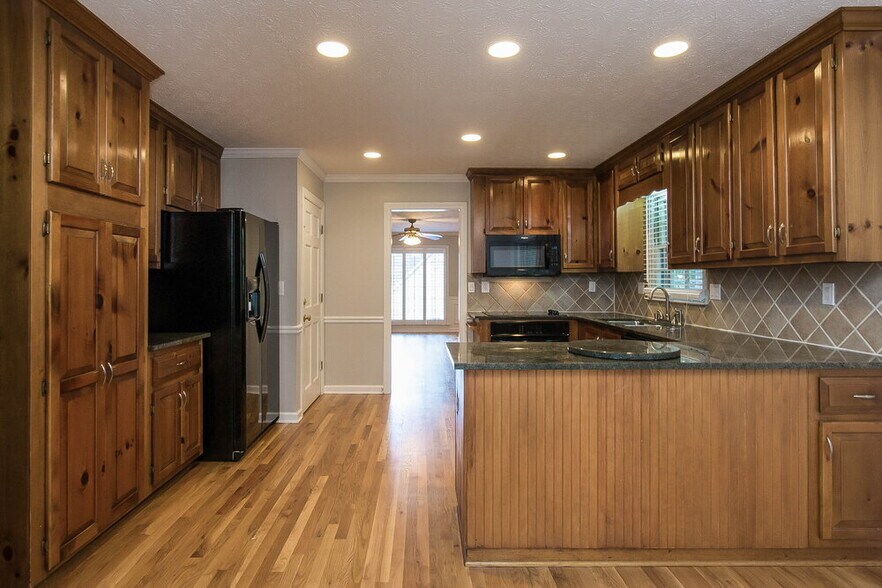 Building Photo - 1848 Kristen Mill Way