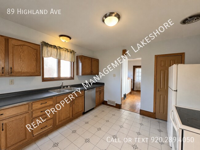 Building Photo - 89 Highland Ave