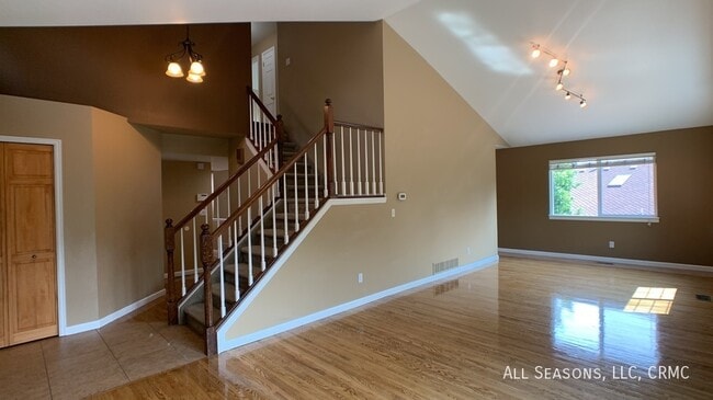 Building Photo - 5435 Lions Gate Lane