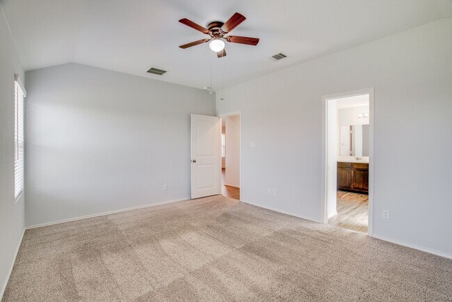 Building Photo - 3352 Lauren Nicole Ln