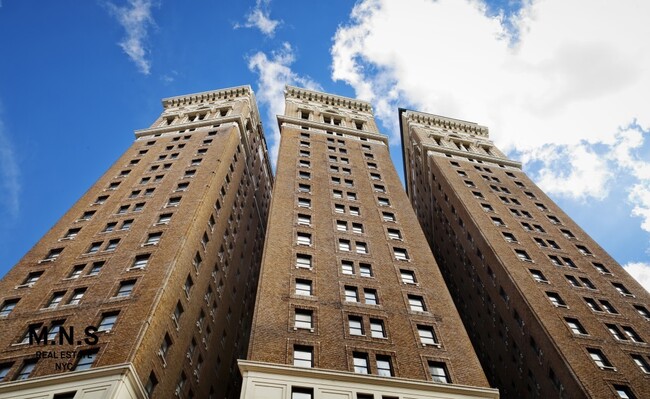 Building Photo - 50 W 34th St.