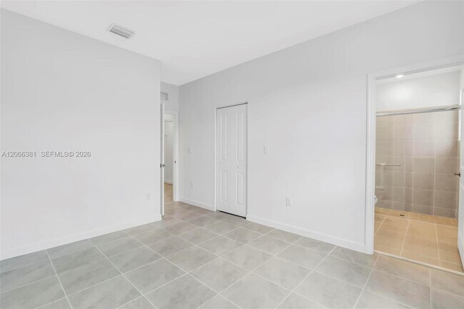 Building Photo - 27308 SW 159th Ct