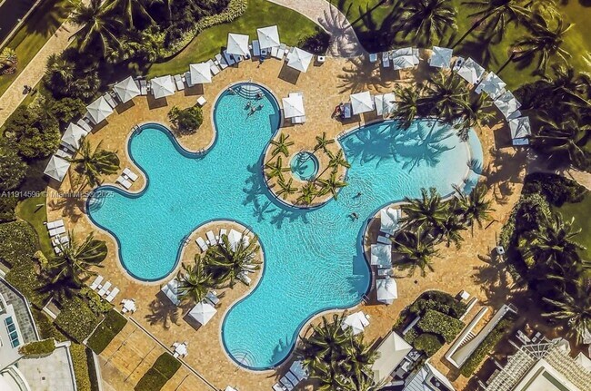 Building Photo - 50 South Pointe Dr