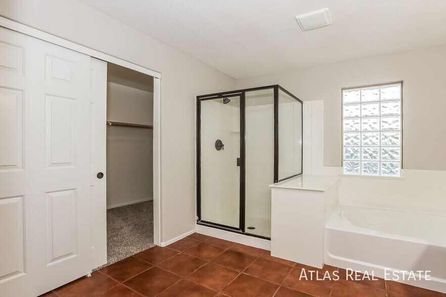 Building Photo - 2863 W Mila Way