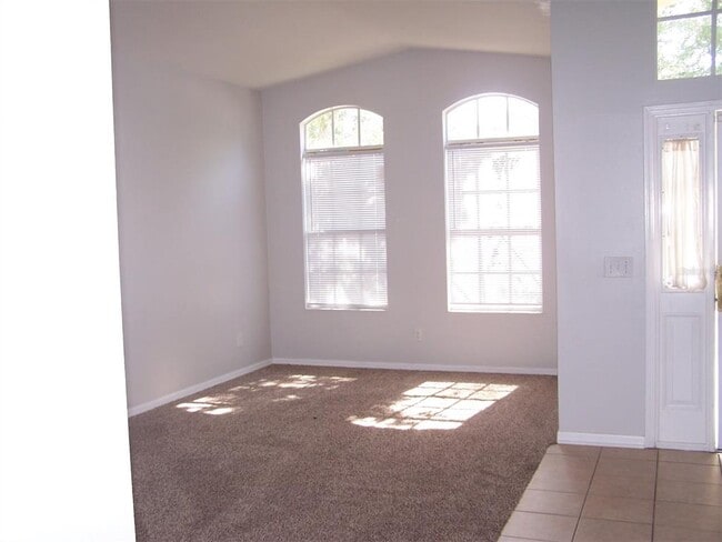 Building Photo - 13601 Ogakor Dr