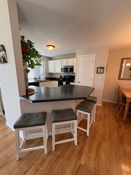 Building Photo - 8094 Miller Cir