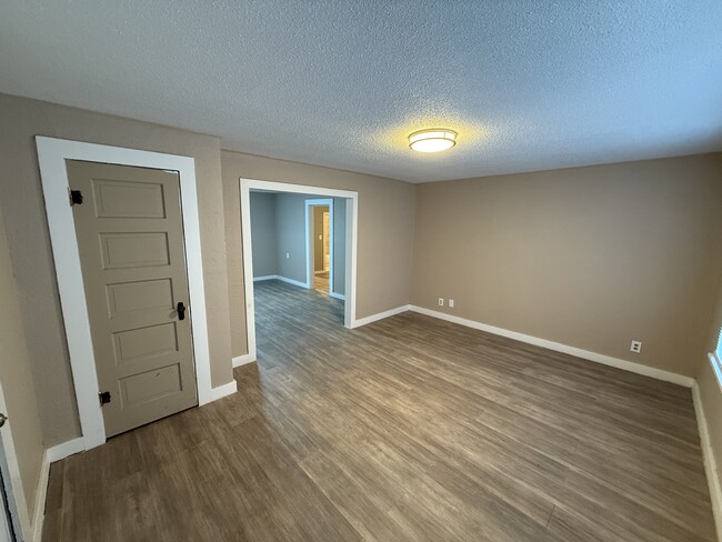 Building Photo - 1019 Twiford St