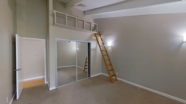 Building Photo - Amazing 2 bed/1 bath Condo in Goleta!