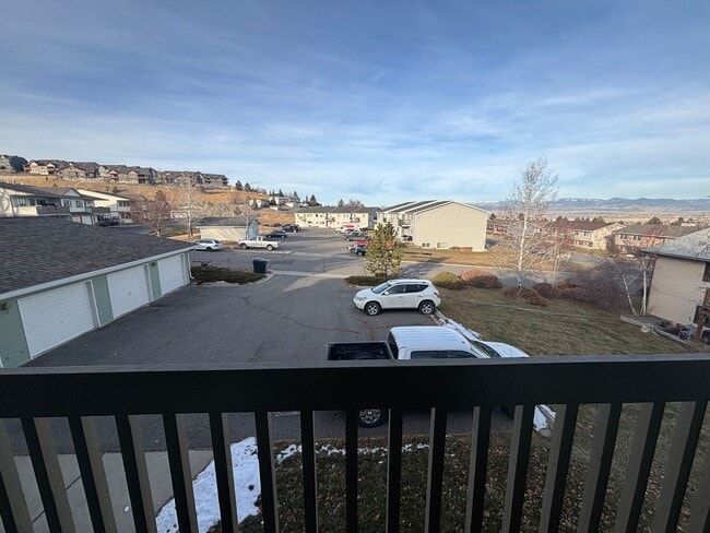 Building Photo - 2233 Alpine Dr