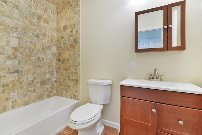 Building Photo - 67 Oakland Ave