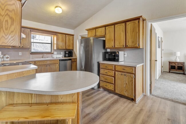 Building Photo - 202 Warwick Dr