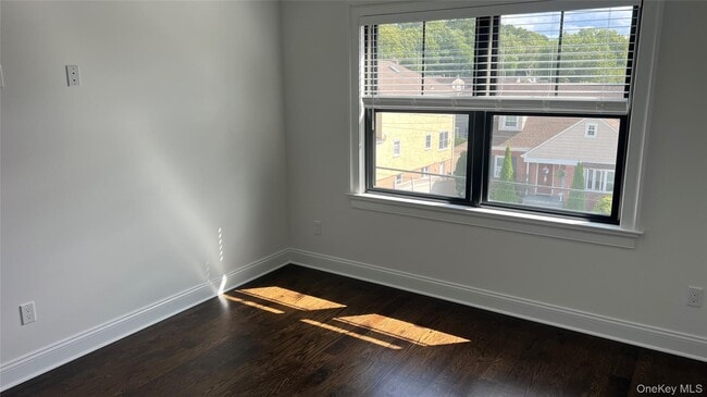 Building Photo - 40 Elmwood Ave