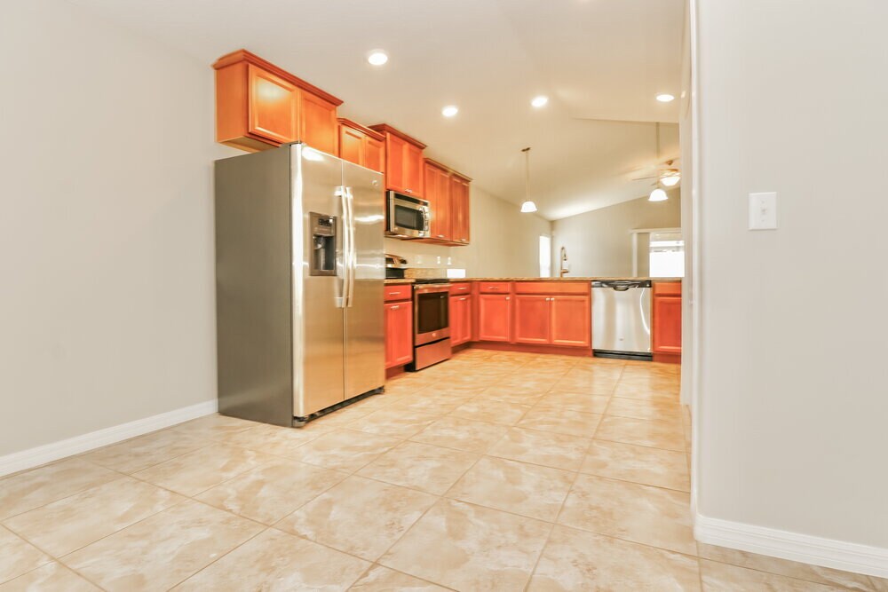 Building Photo - 18339 Briar Oaks Dr