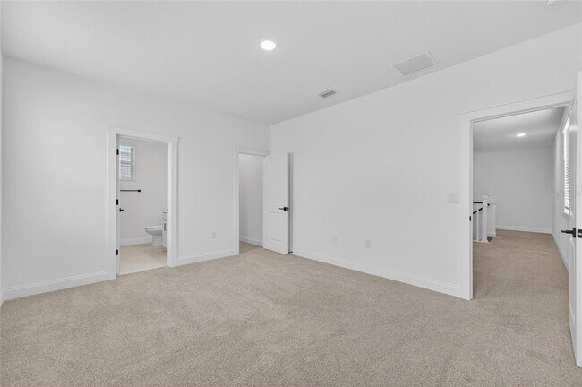 Building Photo - 15174 Field Daisy Dr