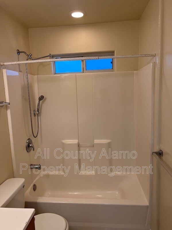 Building Photo - 8133 Morning Grove