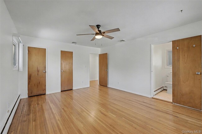 Building Photo - 38 Park Dr E