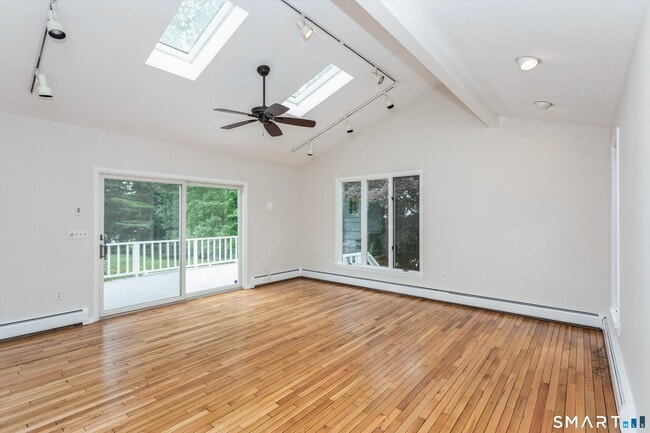 Building Photo - 4 Nappa Ln