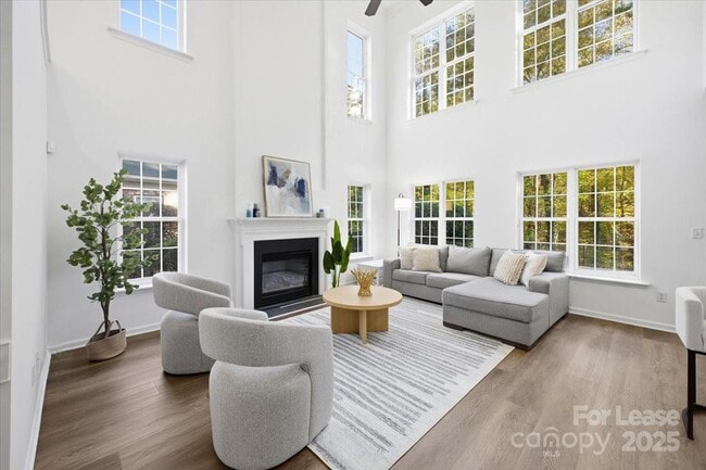 Building Photo - 7709 Sedgebrook Dr E