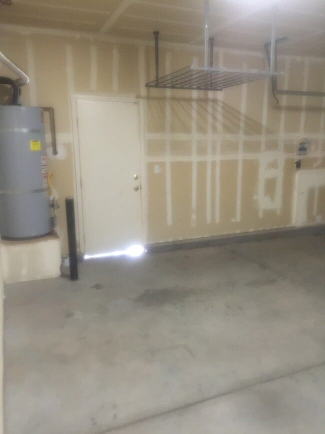 Building Photo - 3962 Blackberry Ave