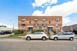 Building Photo - Hammond Garden