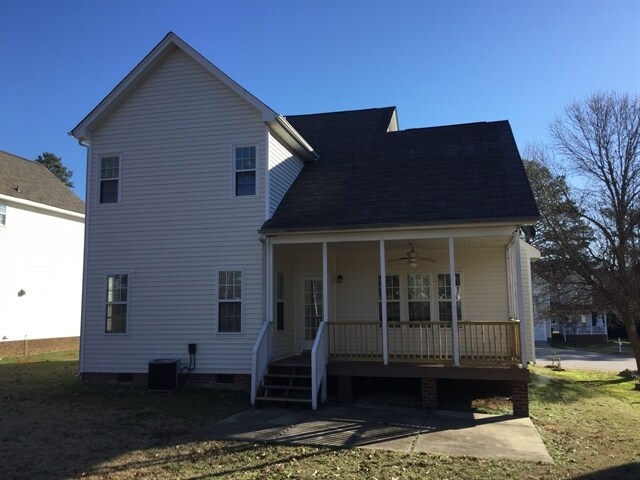 Building Photo - 2713 Denbel Cir