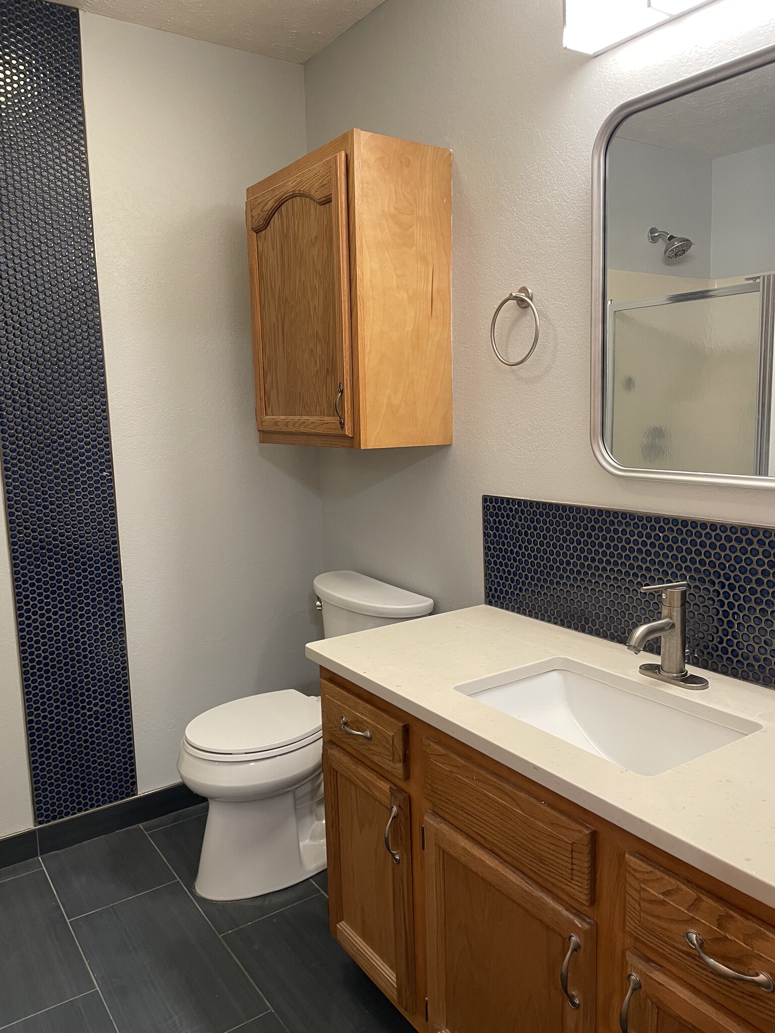 Master Bath - 216 W Wade St