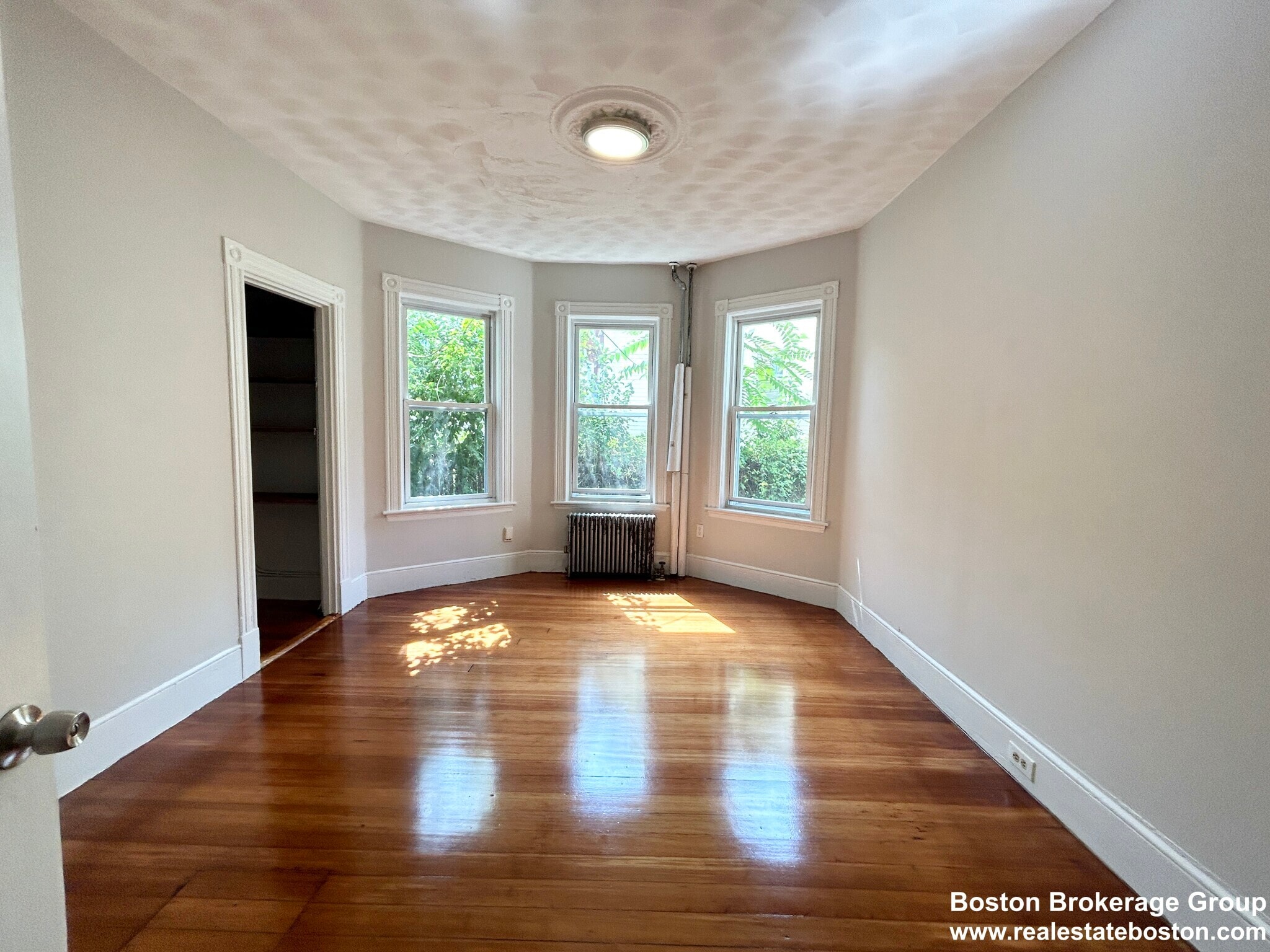 Building Photo - 22 Humphreys St