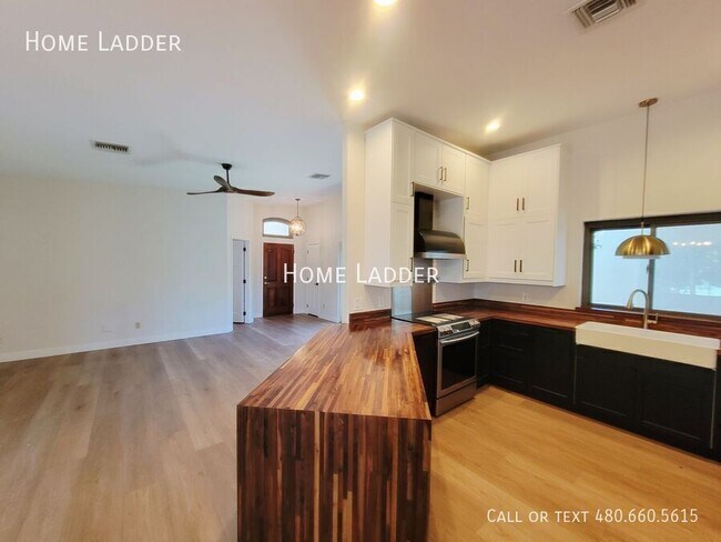Building Photo - 2514 N 62nd St