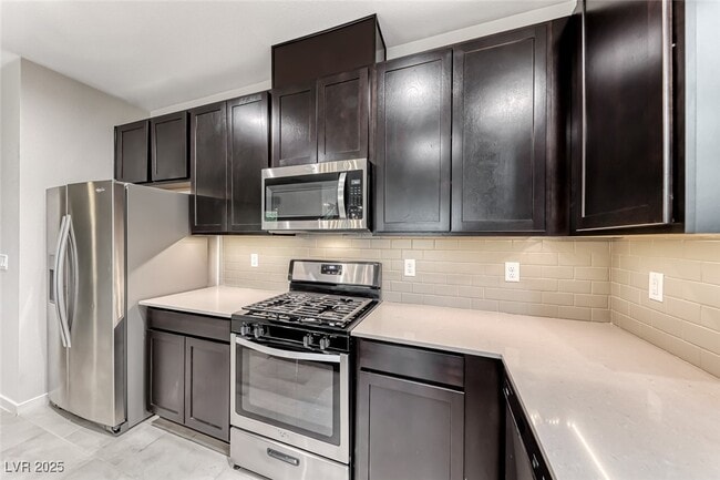 Building Photo - 7012 Pearl Hilltop Ct