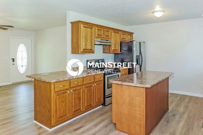 Building Photo - 4 Bedroom Pet-Friendly Home in ATHENS, AL with Main Street Renewal