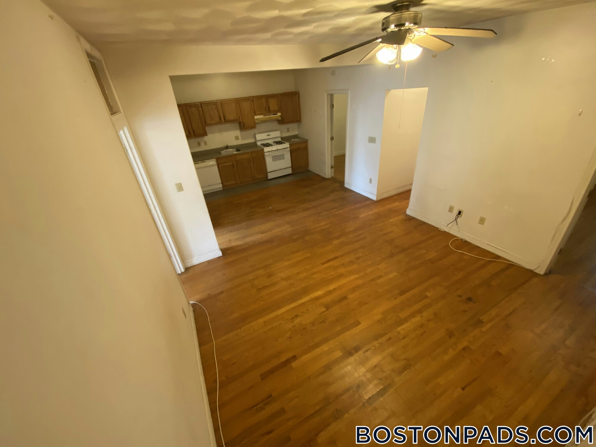 Building Photo - 17 Cummings Rd