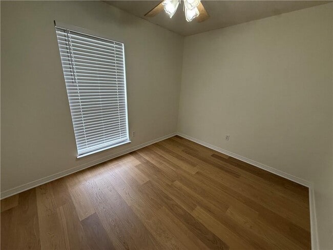 Building Photo - 791 Copperfield Dr E