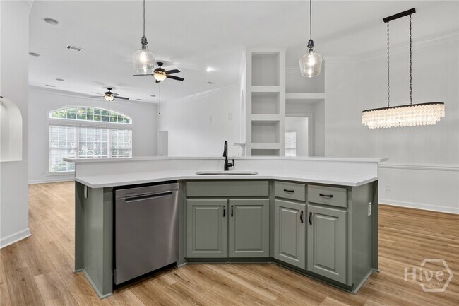 Building Photo - 32 Weatherby Cir