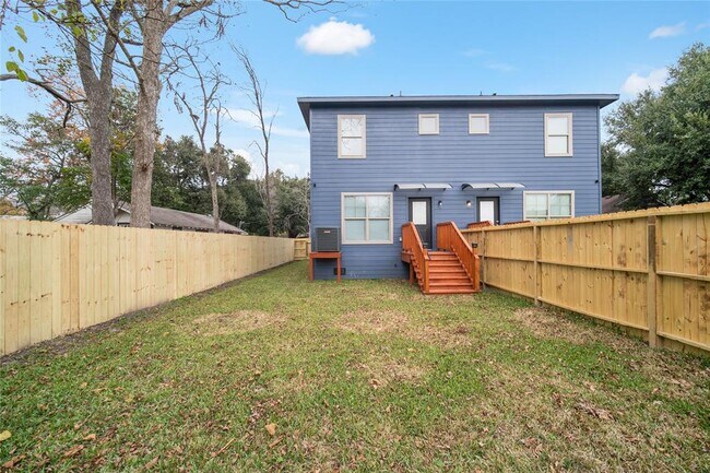 Building Photo - 2336 Charles Rd