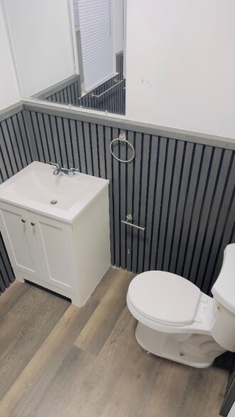 Building Photo - 73 W Edgar Rd